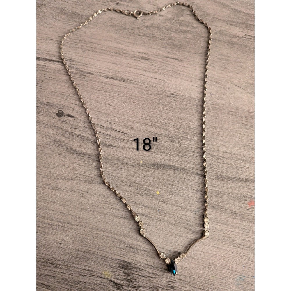 Vintage Silver Tone Blue Marquise Rhinestone V-Shape Rope Chain Necklace 18 Inch